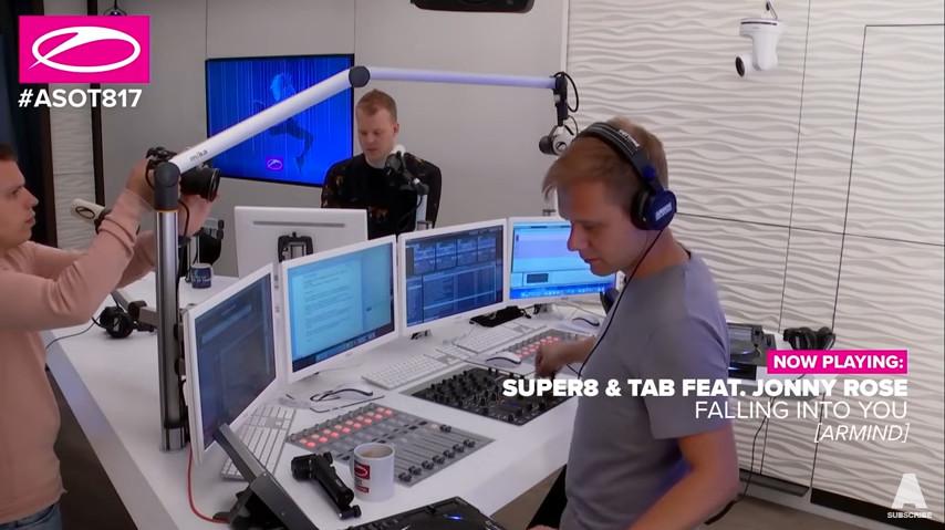 A State Of Trance Episode 817